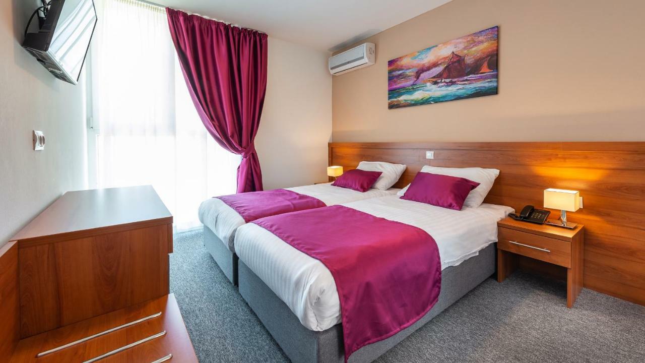 Hotel Komodor Дубровник Екстер'єр фото